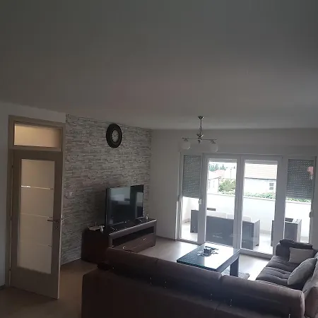 Lux Apartman Muratovic 公寓 特雷比涅
